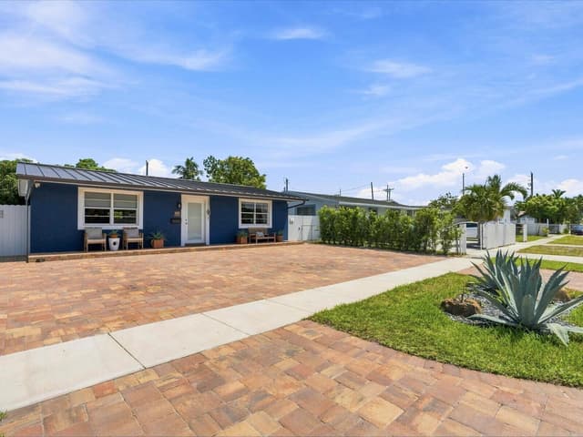 363 E 62ND Street, Hialeah FL 33013 - Hialeah, FL - Photo 3