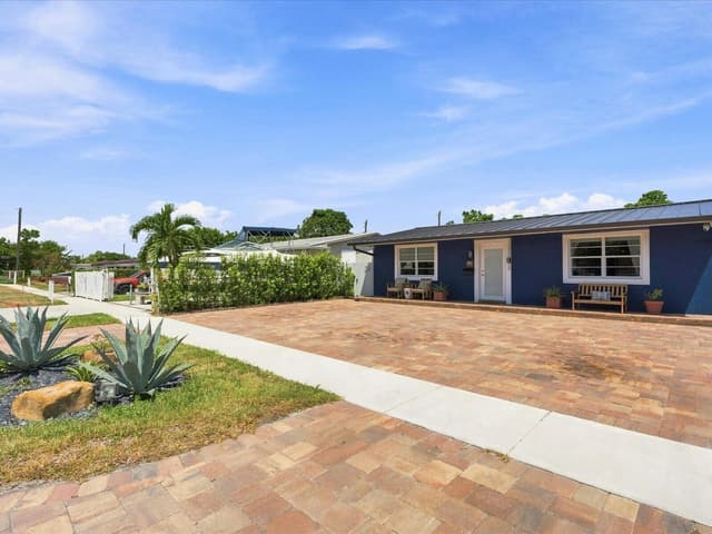 363 E 62ND Street, Hialeah FL 33013 - Hialeah, FL - Photo 5