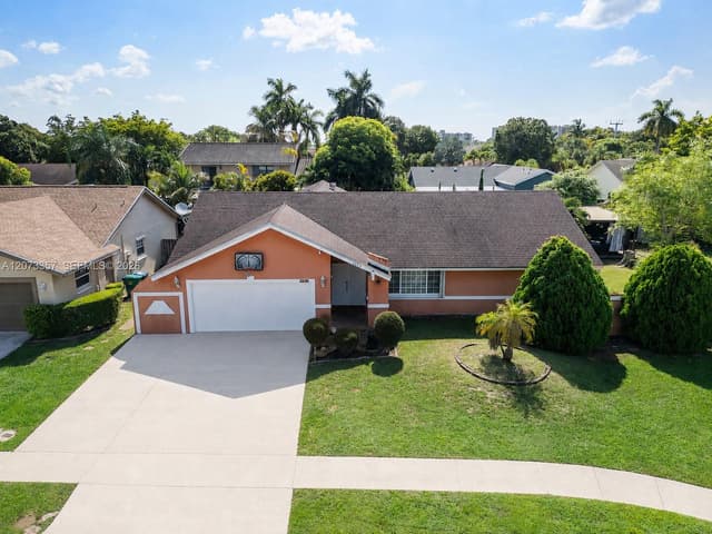 4450 NW 71st Ave, Lauderhill FL 33319 - Lauderhill, FL - Photo 2