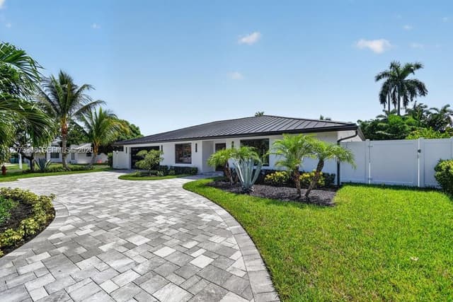 2802 SW 5th St, Boynton Beach FL 33435 - Boynton Beach, FL - Photo 2