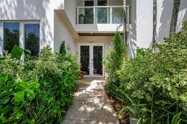 6428 NW 104th Ct, Doral FL 33178 - Doral, FL - Photo 3
