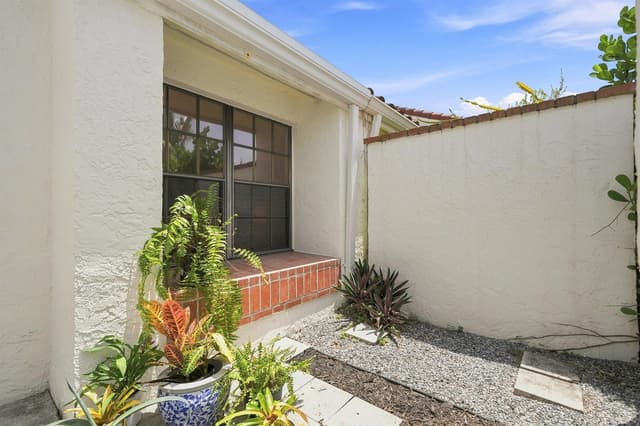 11190 Stonybrook Lane, Boynton Beach FL 33437 - Boynton Beach, FL - Photo 5