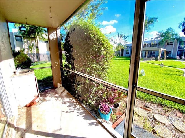 8506 OLD COUNTRY Manor # 213, Davie FL 33328 - Davie, FL - Photo 6