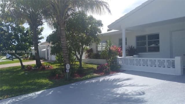 7111 NW 68th Ave, Tamarac FL 33321 - Tamarac, FL - Photo 2