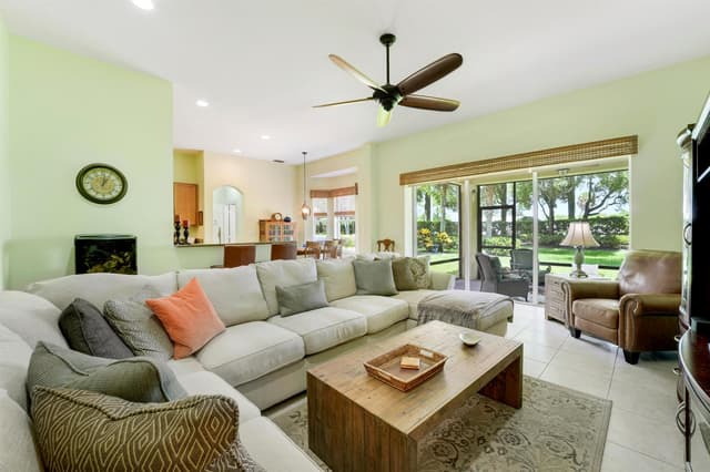 8503 Portobello Lane, Palm Beach Gardens FL 33418 - Palm Beach Gardens, FL - Photo 6
