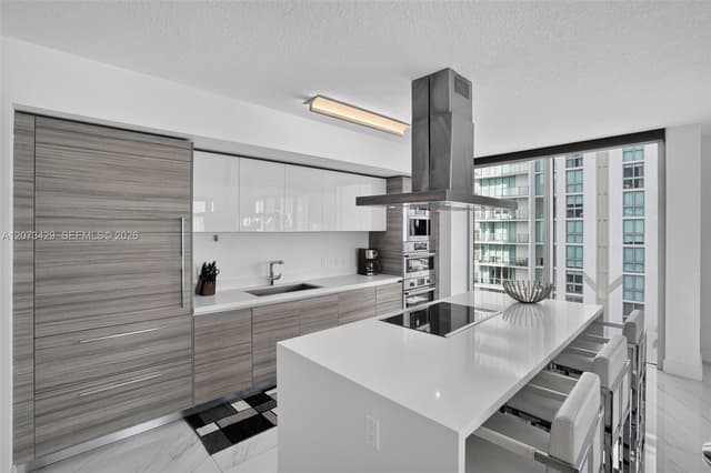 300 Sunny Isles Blvd # 1007, Sunny Isles Beach FL 33160 - Sunny Isles Beach, FL - Photo 4