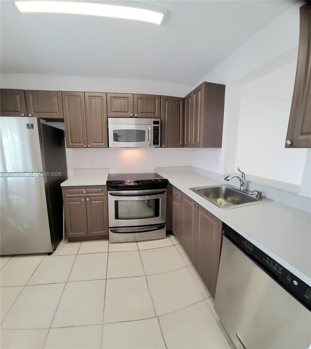 8620 N Sherman Cir # 306, Miramar FL 33025 - Miramar, FL - Photo 5