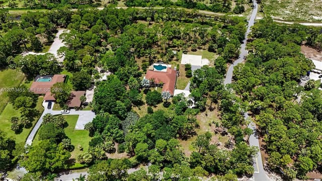1215 Stallion Dr, Loxahatchee FL 33470 - Loxahatchee, FL - Photo 2