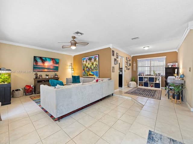 5009 SW 104th Ave, Cooper City FL 33328 - Cooper City, FL - Photo 6