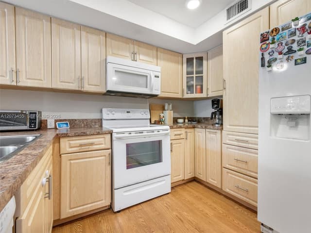 9255 SW 125th Ave # R, Miami FL 33186 - Miami, FL - Photo 5