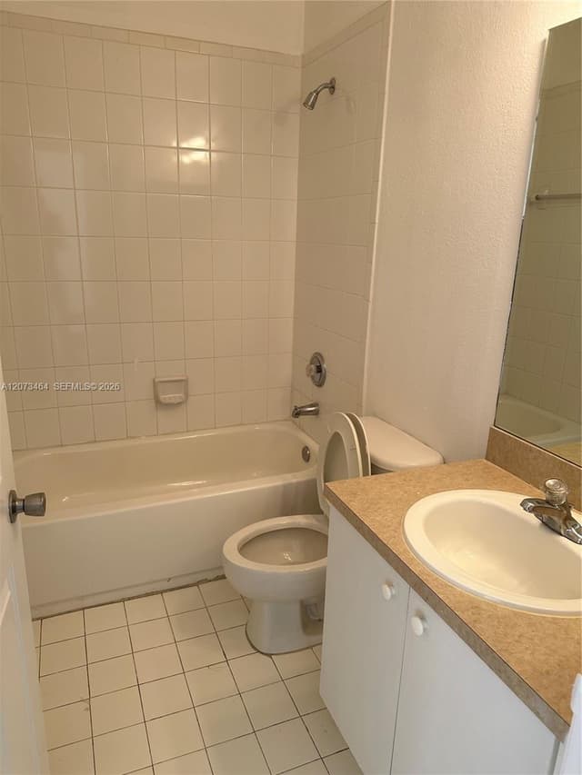 4513 Woodland Cir # 4513, Tamarac FL 33319 - Tamarac, FL - Photo 7