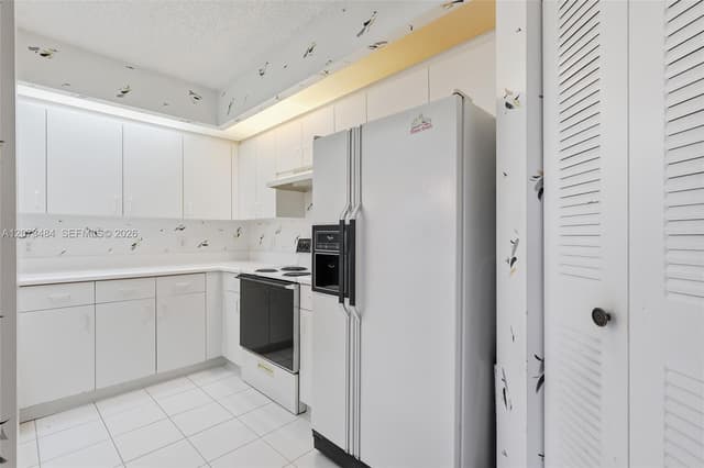 13701 SW 12th St # 311A, Pembroke Pines FL 33027 - Pembroke Pines, FL - Photo 2