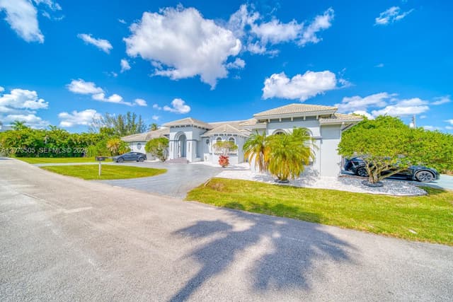 901 NW 122nd Ave, Plantation FL 33325 - Plantation, FL - Photo 3