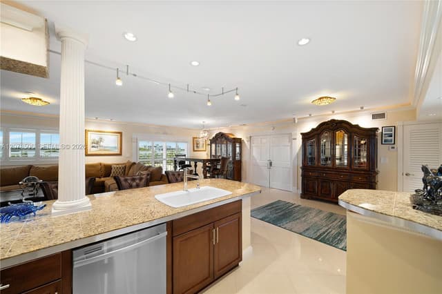 3770 NE 171st St # 504, North Miami Beach FL 33160 - North Miami Beach, FL - Photo 6