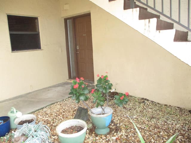 3721 Cocoplum Circle, Coconut Creek FL 33063 - Coconut Creek, FL - Photo 3