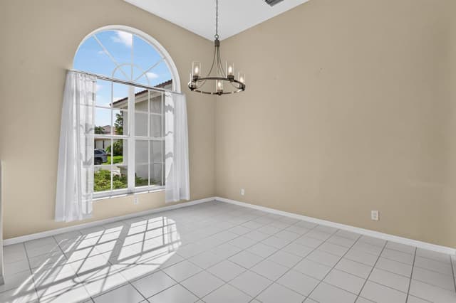 10031 Lexington Estates Boulevard, Boca Raton FL 33428 - Boca Raton, FL - Photo 5