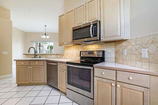 23444 Alzira Circle, Boca Raton FL 33433 - Boca Raton, FL - Photo 6