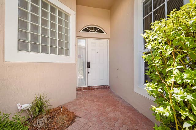 23444 Alzira Circle, Boca Raton FL 33433 - Boca Raton, FL - Photo 3