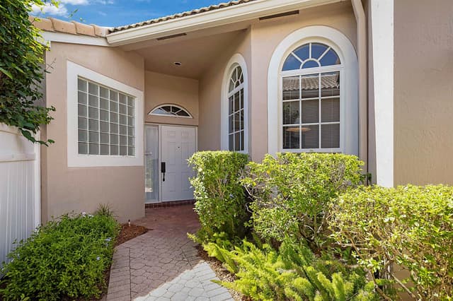 23444 Alzira Circle, Boca Raton FL 33433 - Boca Raton, FL - Photo 4