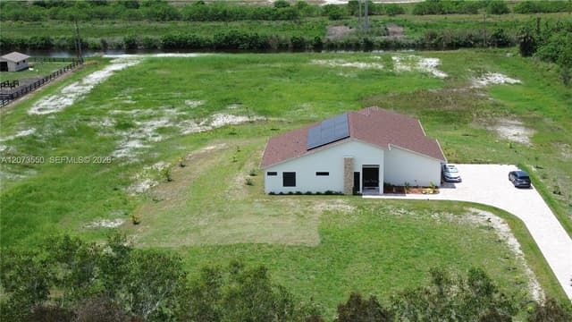 19860 Skyhawk Ln, Loxahatchee FL 33470 - Loxahatchee, FL - Photo 7