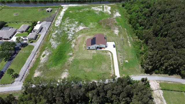 19860 Skyhawk Ln, Loxahatchee FL 33470 - Loxahatchee, FL - Photo 3