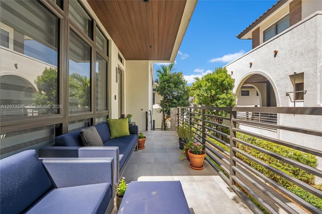 8267 NW 48th St, Doral FL 33166 - Doral, FL - Photo 7