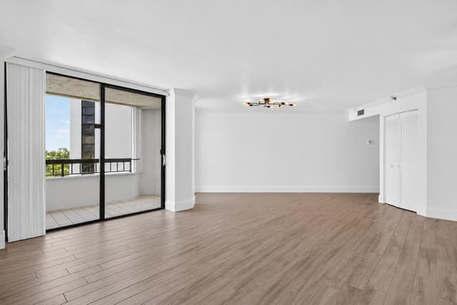 6372 La Costa Drive # 501, Boca Raton FL 33433 - Boca Raton, FL - Photo 4