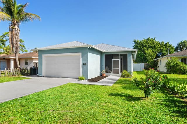 6855 4TH Street, FL 33458 - Photo 2