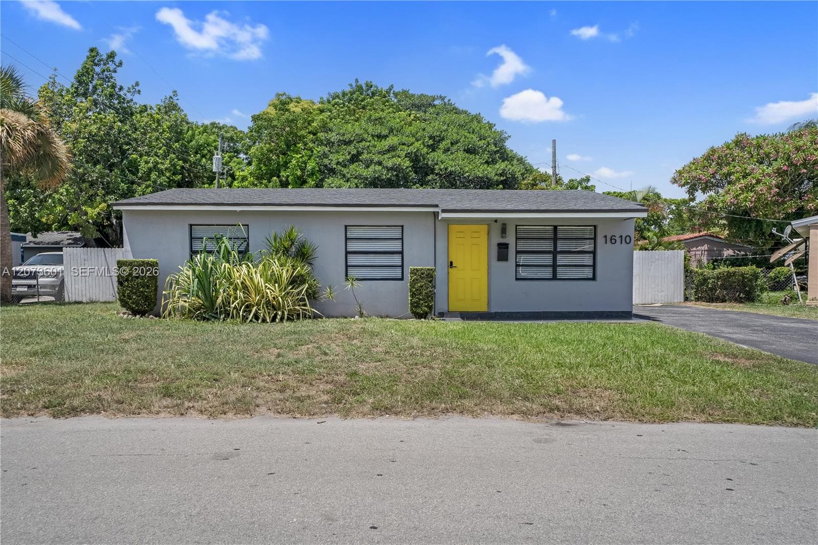 1610 S 24th Ct, Hollywood FL 33020 - Hollywood, FL - Photo 1