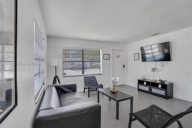 1610 S 24th Ct, Hollywood FL 33020 - Hollywood, FL - Photo 4
