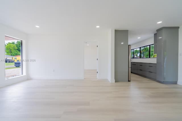 1301 NW 176th Ter, Miami Gardens FL 33169 - Miami Gardens, FL - Photo 5
