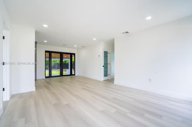 1301 NW 176th Ter, Miami Gardens FL 33169 - Miami Gardens, FL - Photo 4