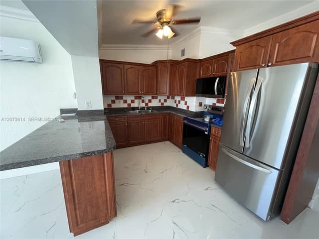 3731 SW 32nd Ave, West Park FL 33023 - West Park, FL - Photo 2