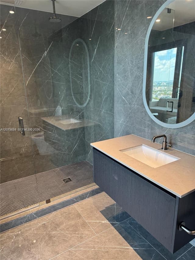 20 NE 11 # 3003A, Miami FL 33132 - Miami, FL - Photo 3