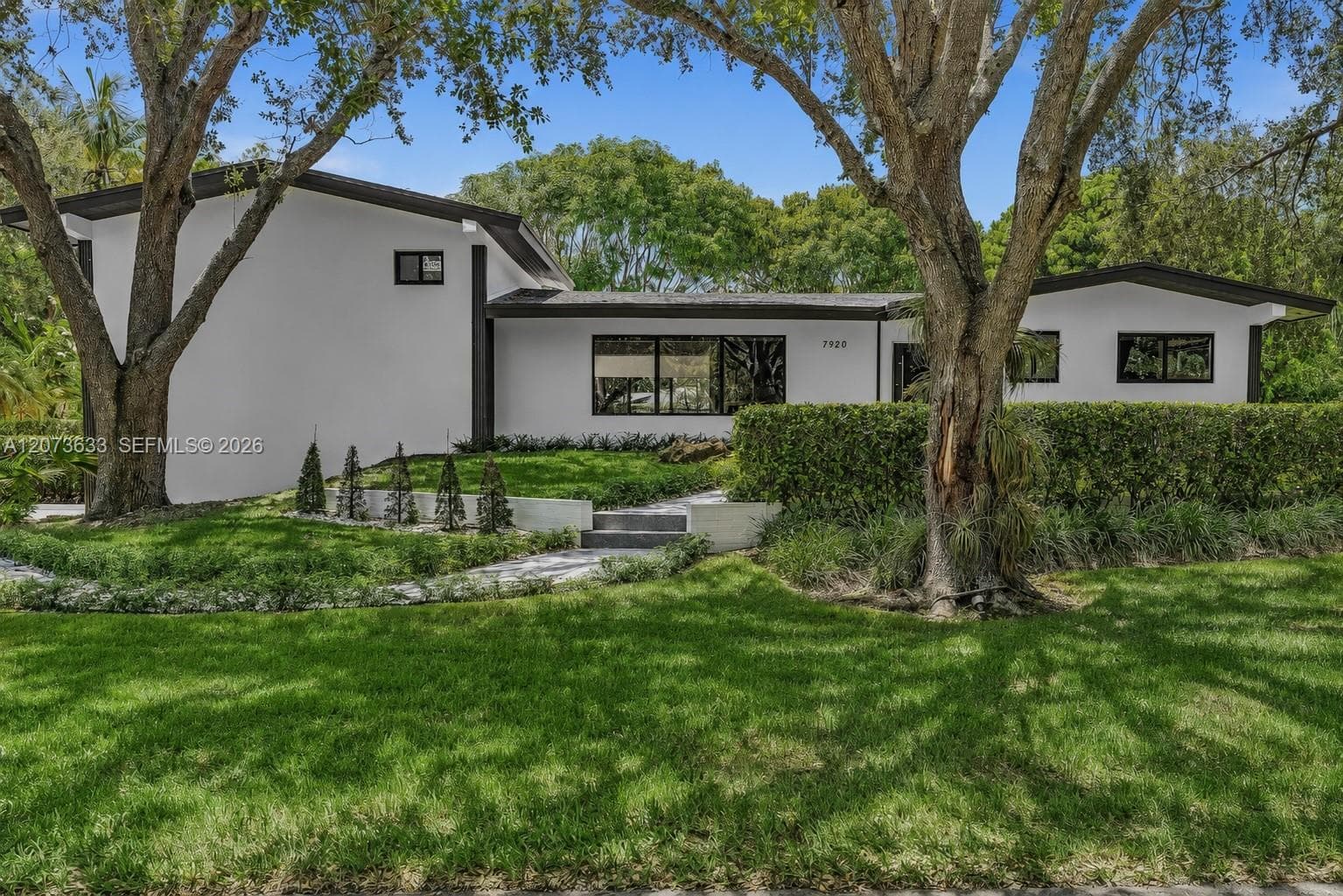 7920 SW 132nd St, Pinecrest FL 33156 - Pinecrest, FL - Photo 1