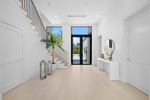 325 W Riverside Drive, Jupiter FL 33469 - Jupiter, FL - Photo 3