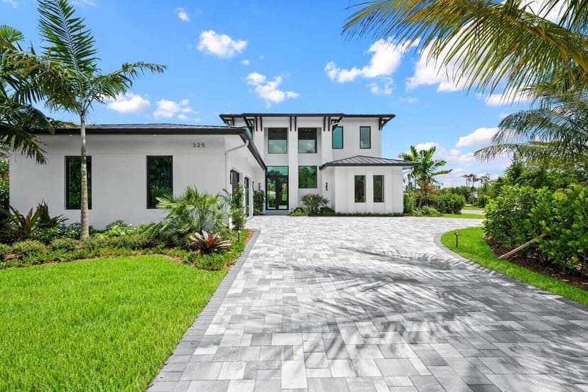 325 W Riverside Drive, Jupiter FL 33469