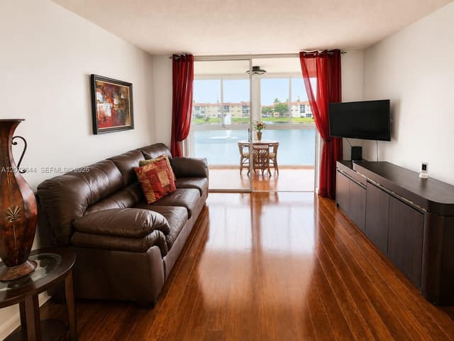 2801 N Pine Island Rd # 208, Sunrise FL 33322 - Sunrise, FL - Photo 5