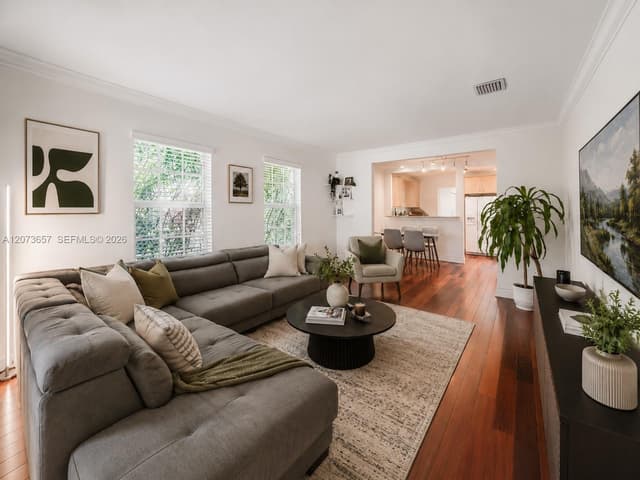 530 NW 31st Av, Miami FL 33125 - Miami, FL - Photo 3