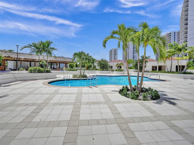 20281 E Country Club Dr # 404, Aventura FL 33180 - Aventura, FL - Photo 7
