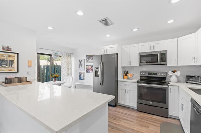 6138 ALOMA Lane, Boca Raton FL 33433 - Boca Raton, FL - Photo 4