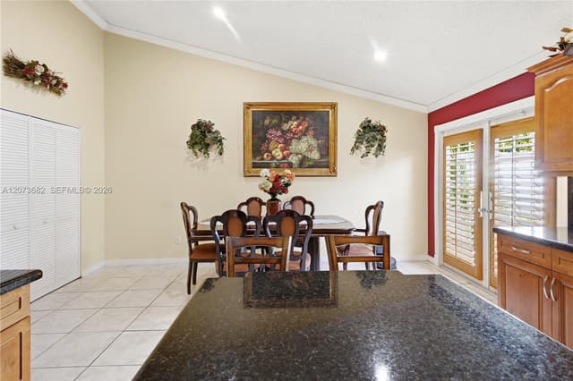 8635 SW 15th St, Pembroke Pines FL 33025 - Pembroke Pines, FL - Photo 6