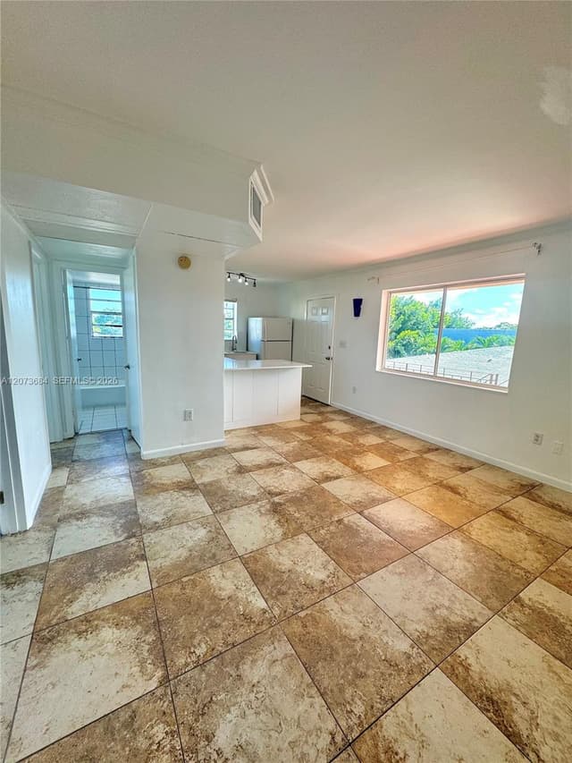 1020 SW 7 th # 9, Miami FL 33130 - Miami, FL - Photo 6