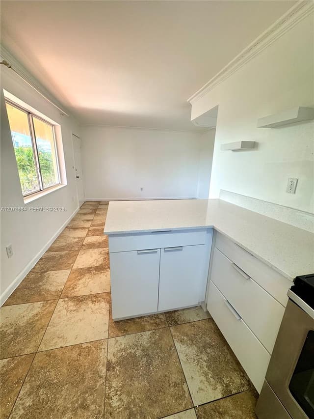 1020 SW 7 th # 9, Miami FL 33130 - Miami, FL - Photo 3