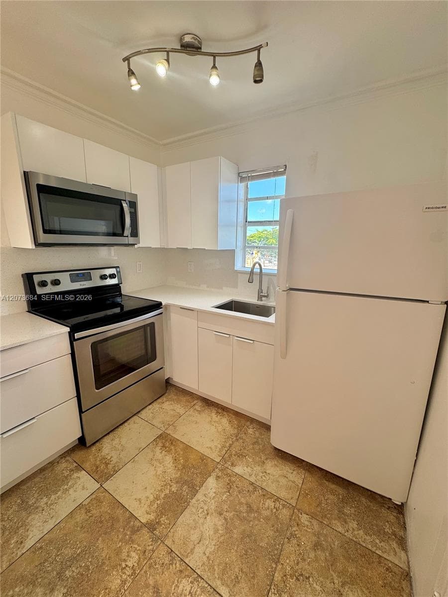 1020 SW 7 th # 9, Miami FL 33130 - Miami, FL - Photo 1