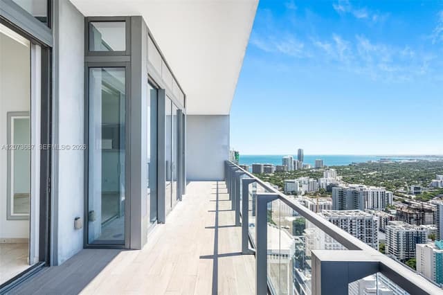 88 SW 7th St # 4004, Miami FL 33130 - Miami, FL - Photo 3