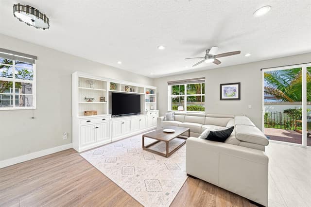 9747 Darlington Place, Cooper City FL 33328 - Cooper City, FL - Photo 5