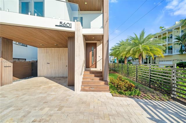 5601 N Ocean Dr, Hollywood FL 33019 - Hollywood, FL - Photo 2