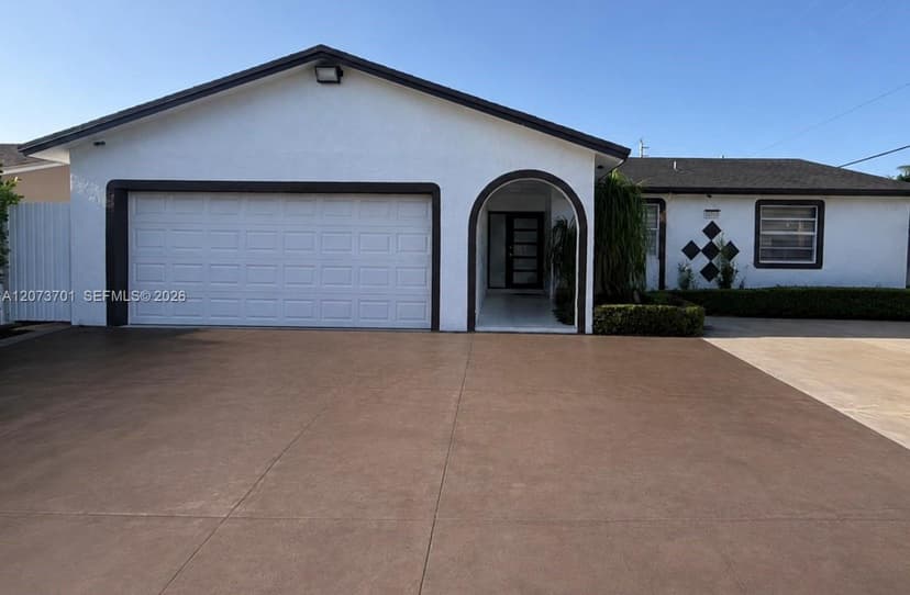 13390 SW 257th Ter, Homestead FL 33032