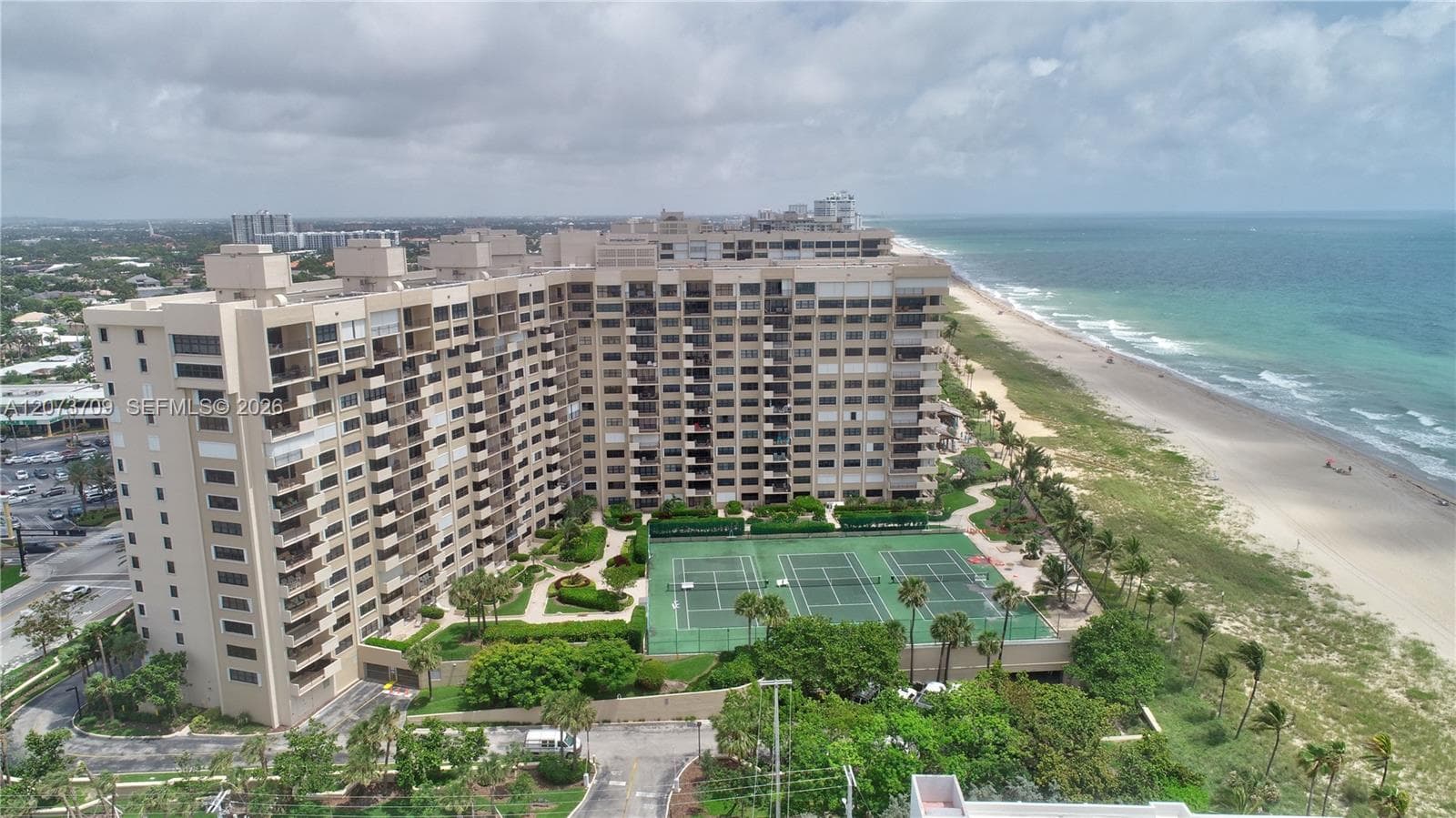 4900 N Ocean Blvd # 912, Lauderdale By The Sea FL 33308 - Lauderdale By The Sea, FL - Photo 1